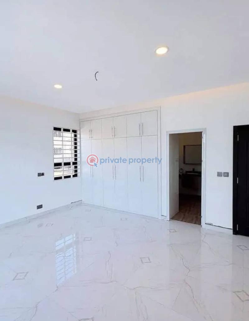 4 bedroom House For Sale Sakumono Spintex Accra - 10