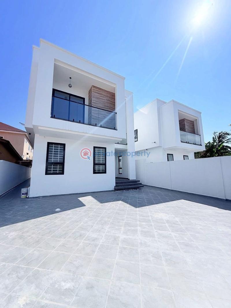 4 bedroom House For Sale Sakumono Spintex Accra - 0