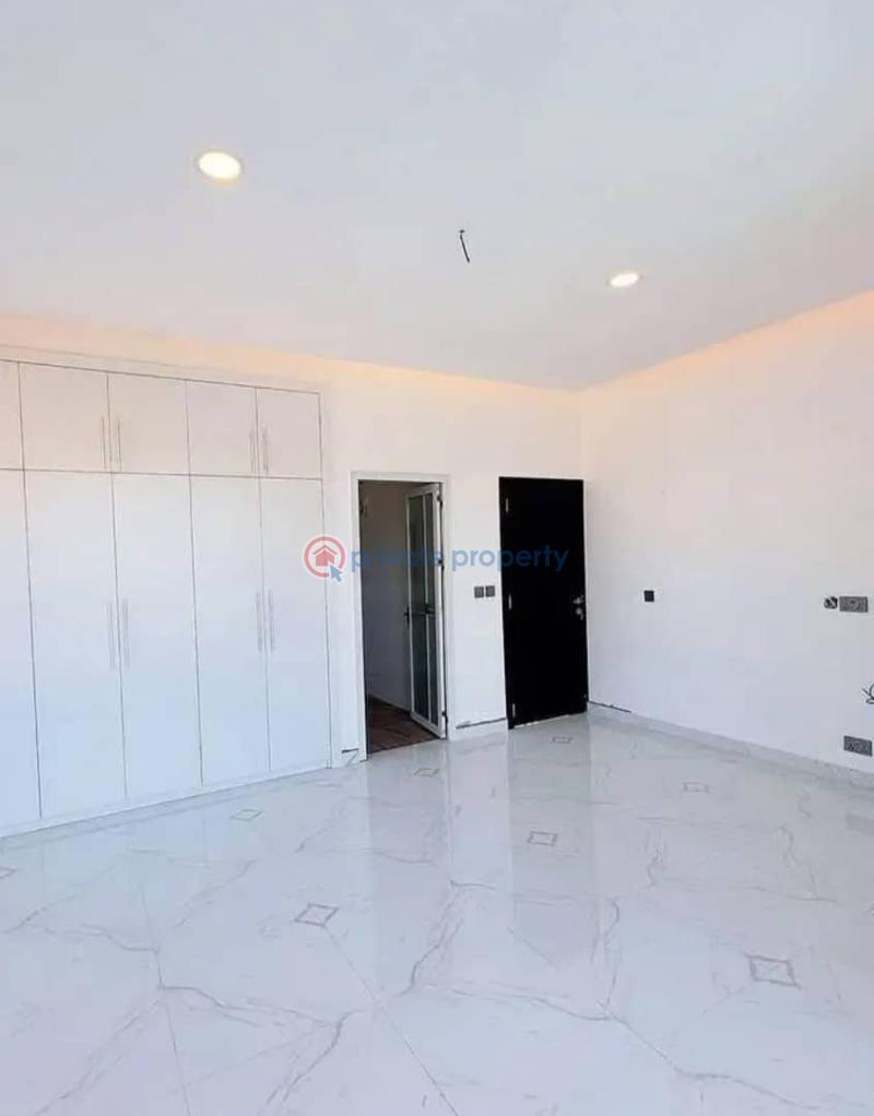4 bedroom House For Sale Sakumono Spintex Accra - 8