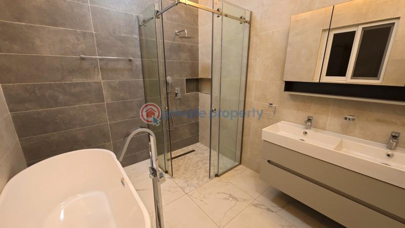 4 bedroom Townhouse For Sale Spintex Accra - 11