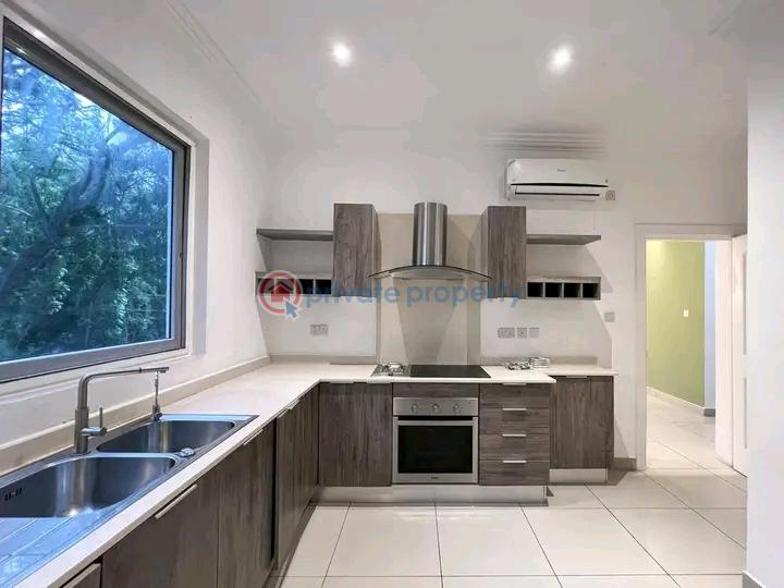 4 bedroom Townhouse For Rent Cantonments Accra - 4