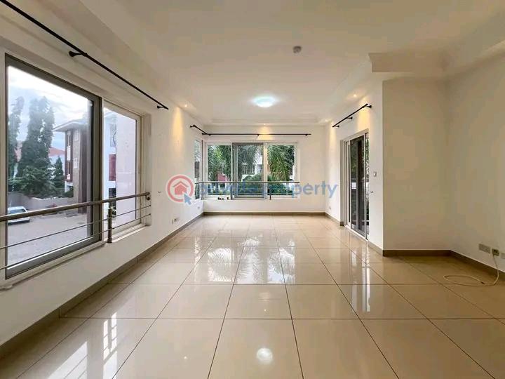 4 bedroom Townhouse For Rent Cantonments Accra - 1
