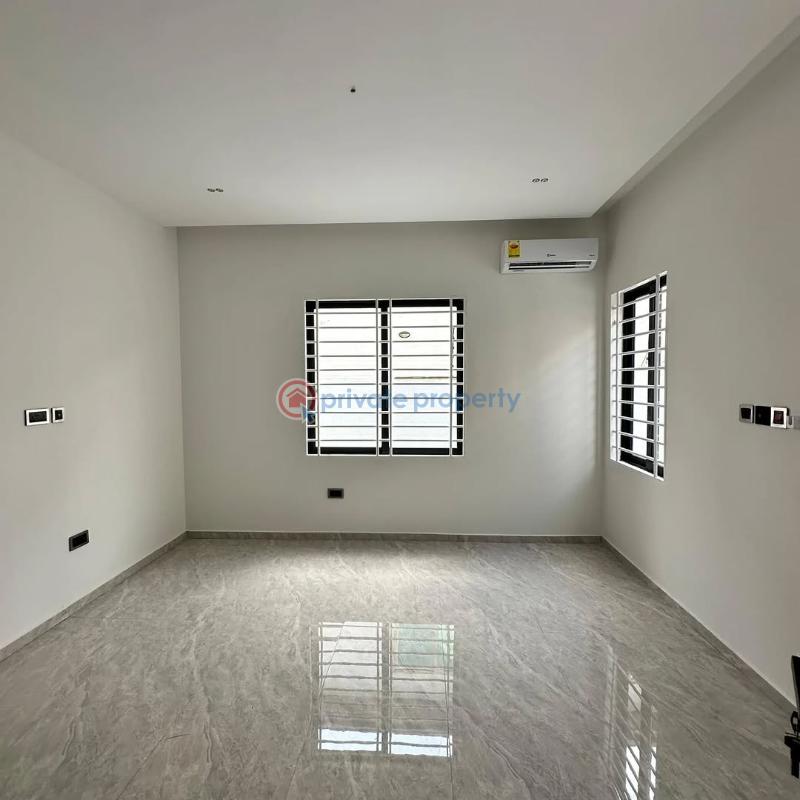 4 bedroom Detached Bungalow For Sale Lakeside Estates. Adenta Municipal Accra - 16