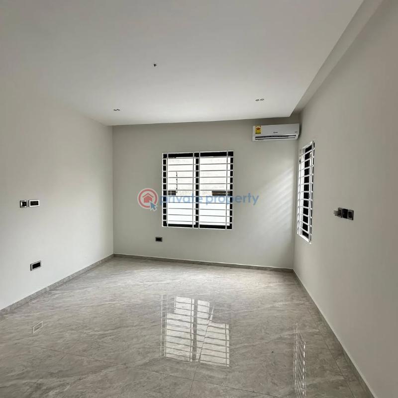 4 bedroom Detached Bungalow For Sale Lakeside Estates. Adenta Municipal Accra - 6