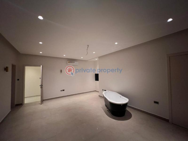 5 bedroom House For Sale Tse Addo Accra - 8