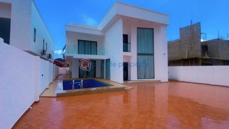 5 bedroom House For Sale 69 Area Adjiringanor East Legon Accra - 1