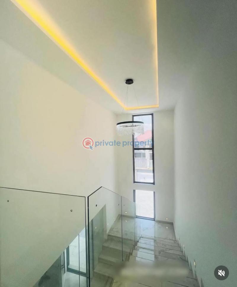 5 bedroom House For Sale Near American House Accra East Legon  - 4