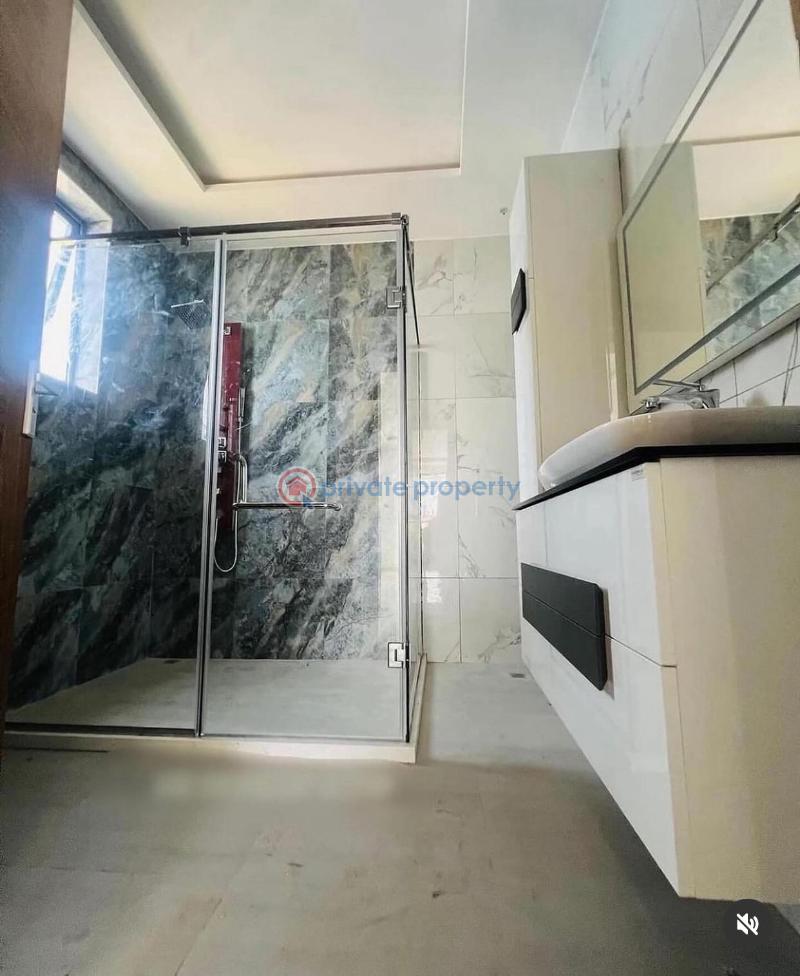 5 bedroom House For Sale Near American House Accra East Legon  - 7