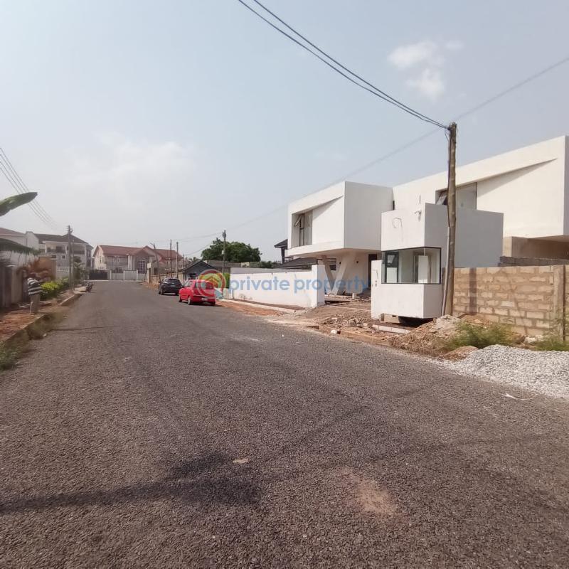 6 bedroom House For Sale Tse Addo Accra - 3