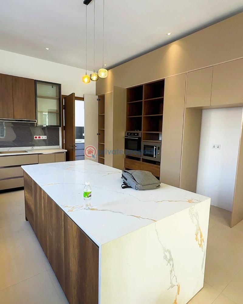 4 bedroom House For Sale Sakumono Spintex Accra - 2