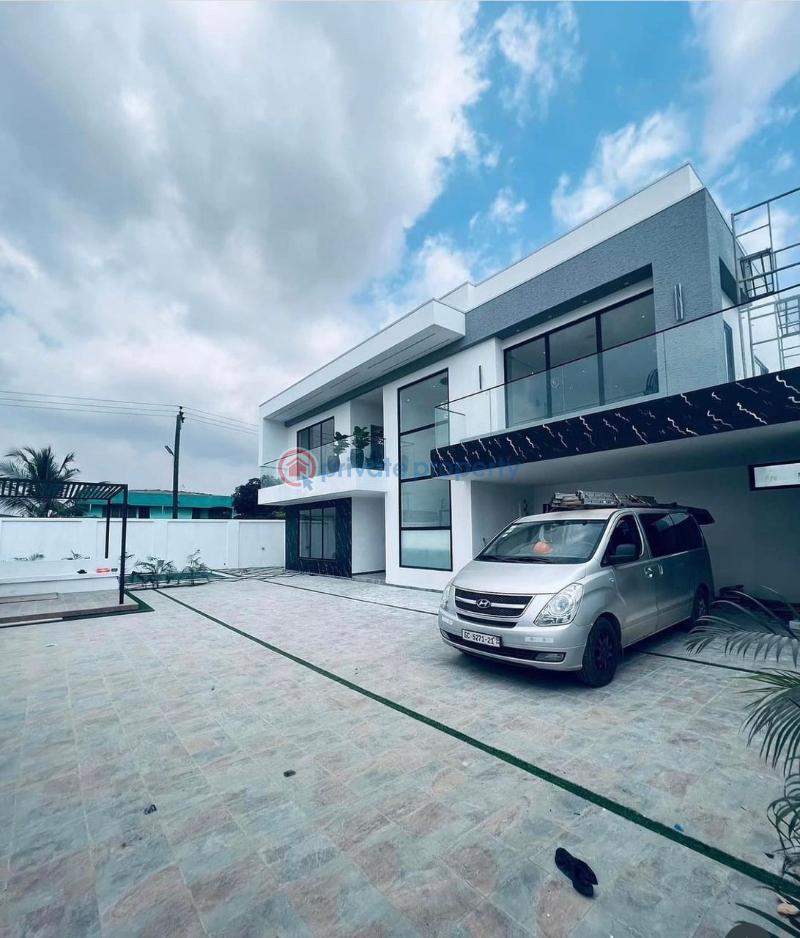 5 bedroom House For Sale Ashaley Botwe School Junction East Legon Accra - 1