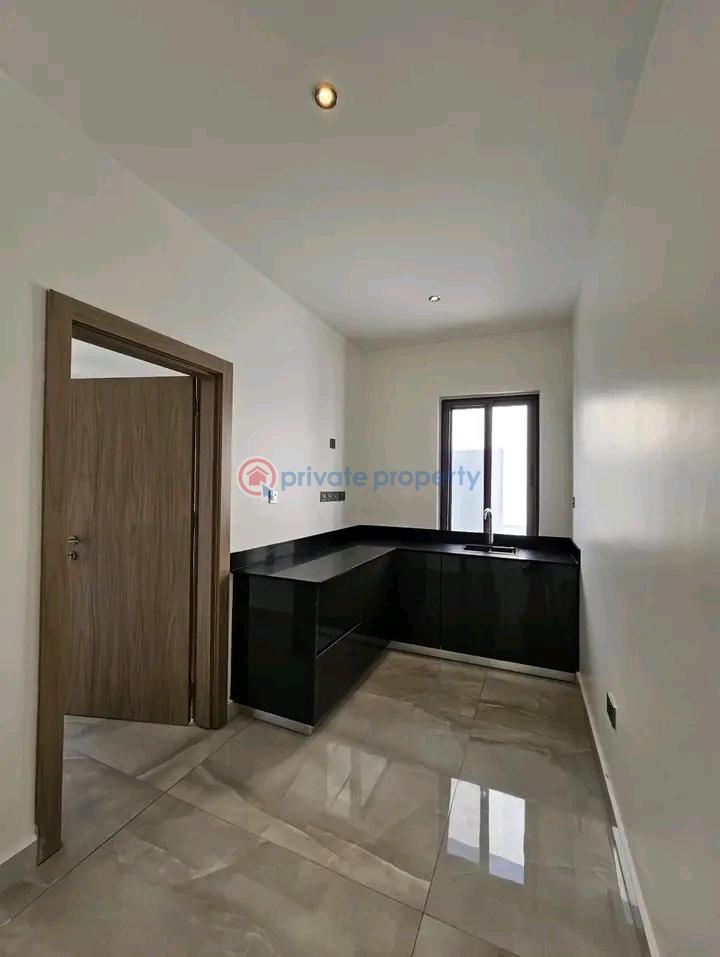 4 bedroom Townhouse For Sale Cantonments Accra - 5