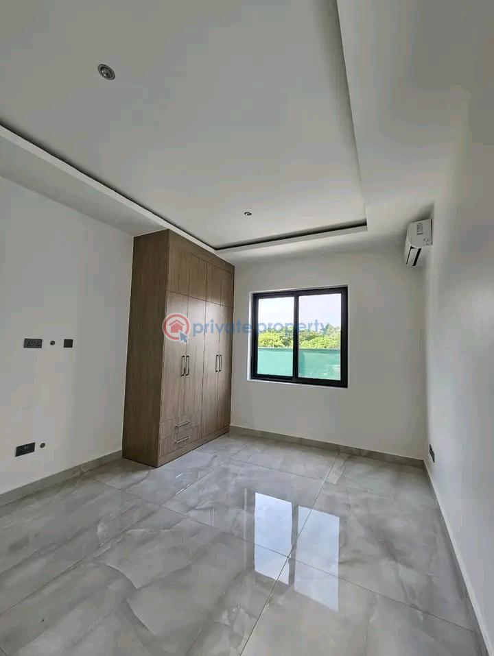 4 bedroom Townhouse For Sale Cantonments Accra - 3