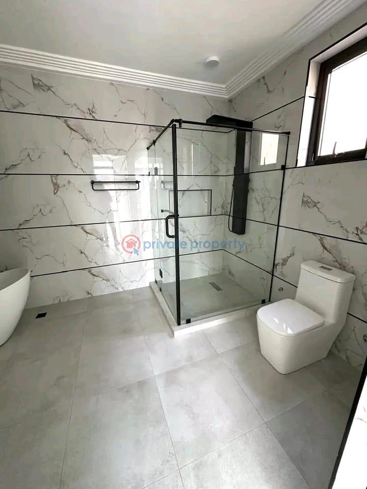 4 bedroom Townhouse For Sale Dell International Hospital Enclaves East Legon Accra - 5