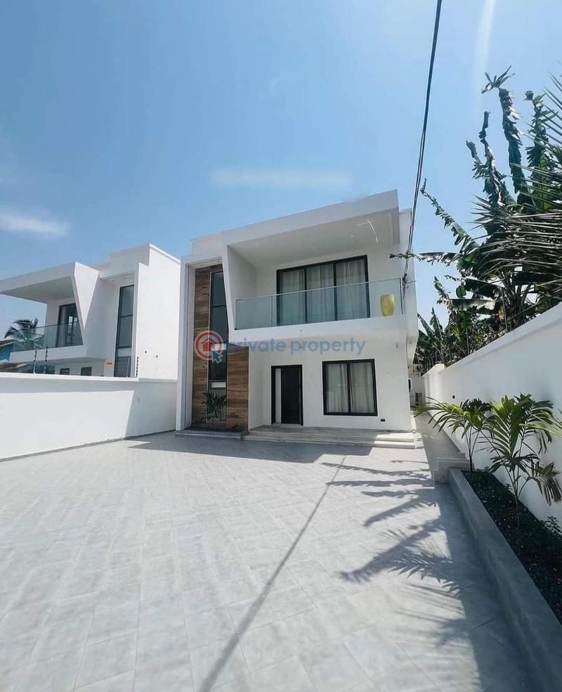 4 bedroom Townhouse For Sale East Legon Accra - 3