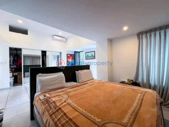 4 bedroom Townhouse For Sale Cantonments Accra - 9