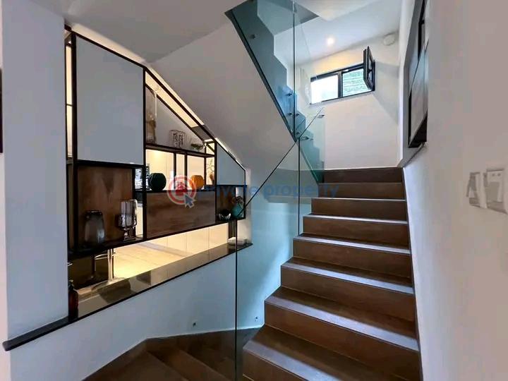 4 bedroom Townhouse For Sale Cantonments Accra - 7