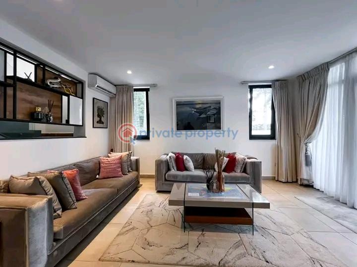 4 bedroom Townhouse For Sale Cantonments Accra - 2