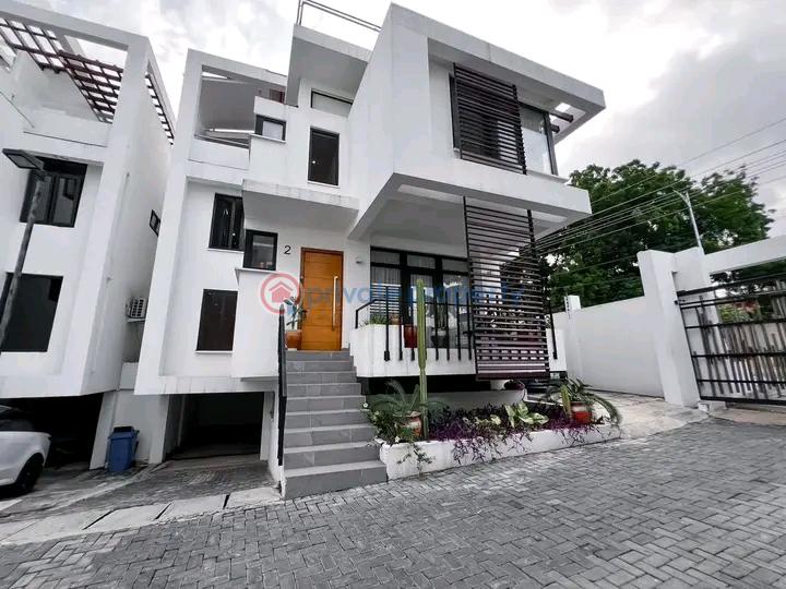 4 bedroom Townhouse For Sale Cantonments Accra - 0