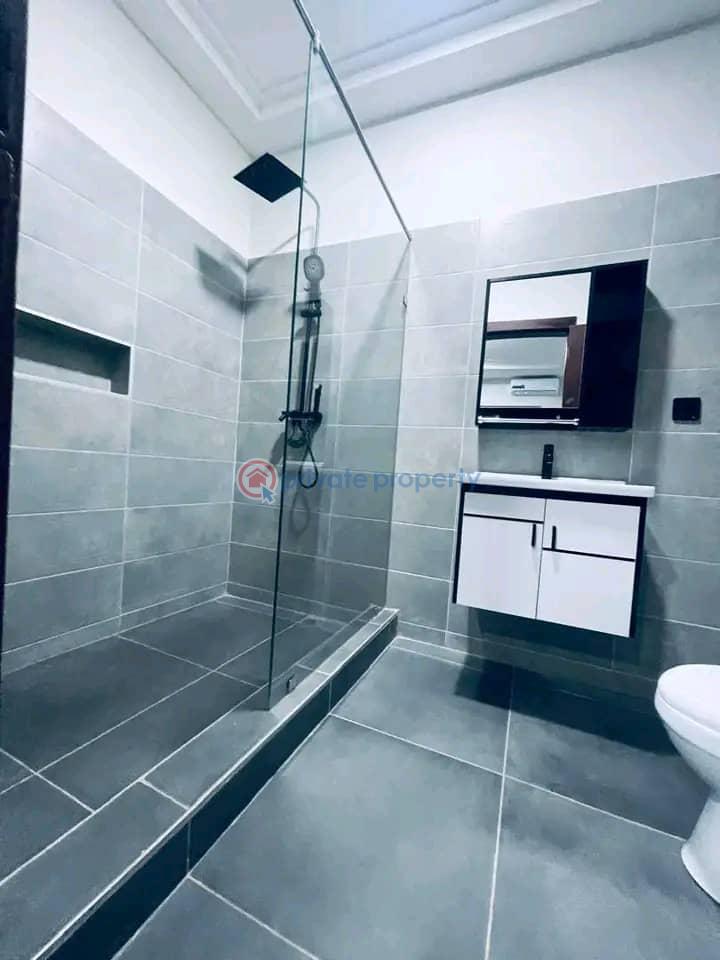 4 bedroom House For Sale Lakeside Estates. Adenta Municipal Accra - 12