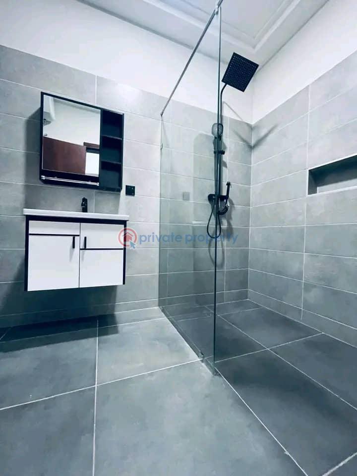 4 bedroom House For Sale Lakeside Estates. Adenta Municipal Accra - 8