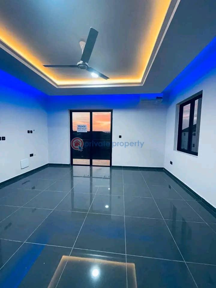 4 bedroom House For Sale Lakeside Estates. Adenta Municipal Accra - 6