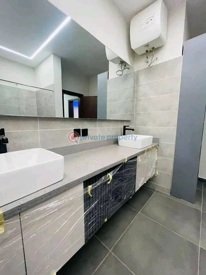 4 bedroom House For Sale Lakeside Estates. Adenta Municipal Accra - 10