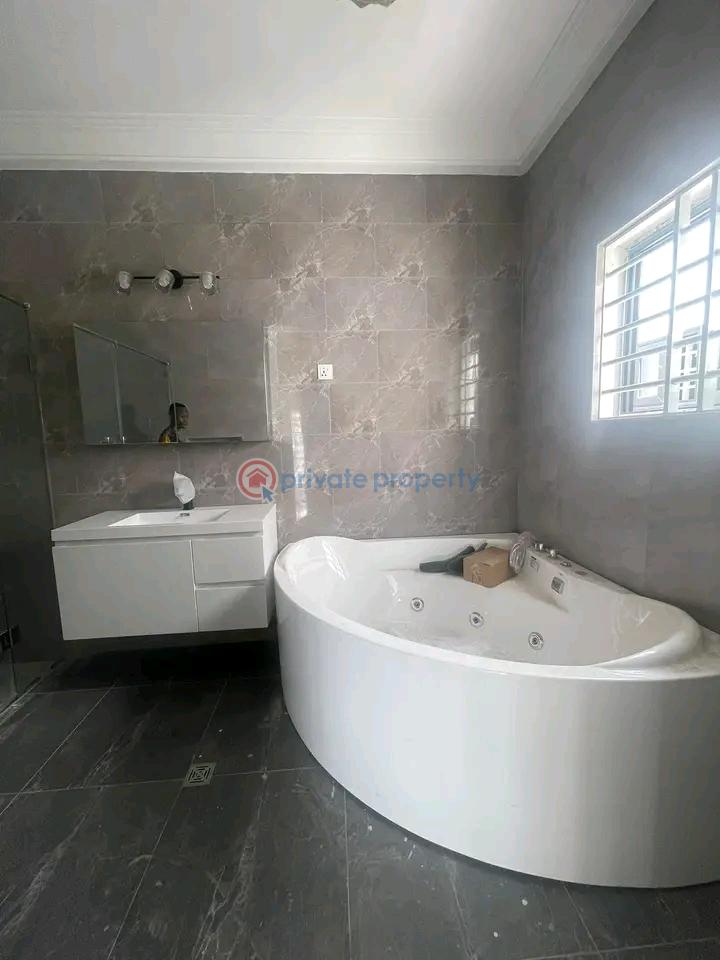 4 bedroom House For Sale Spintex Accra - 9