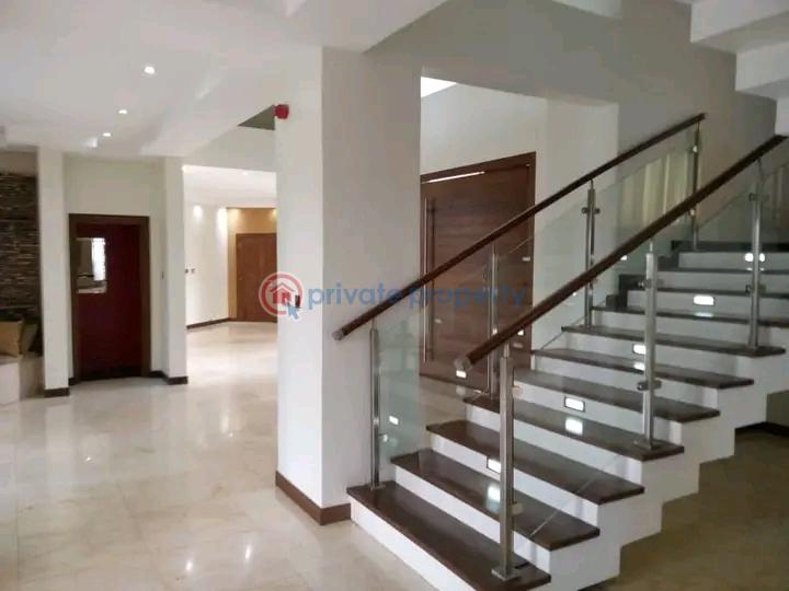 4 bedroom Townhouse For Sale Airport Hill's Airport Residential Area Accra - 8