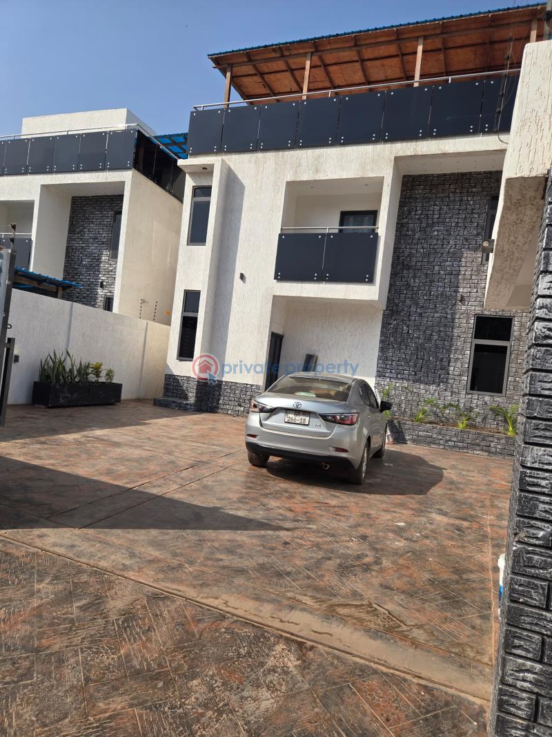 5 bedroom House For Sale Ogbojo East Legon Accra - 0