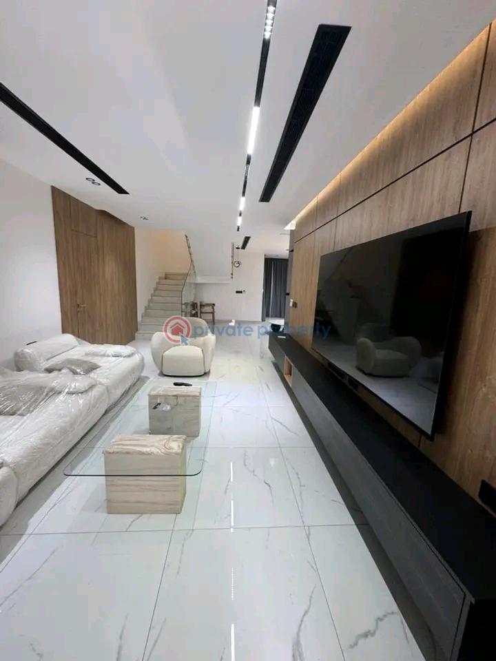 5 bedroom Townhouse For Sale Airport Residential Area Accra - 8