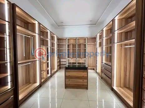5 bedroom Townhouse For Sale East Airport Airport Residential Area Accra - 5