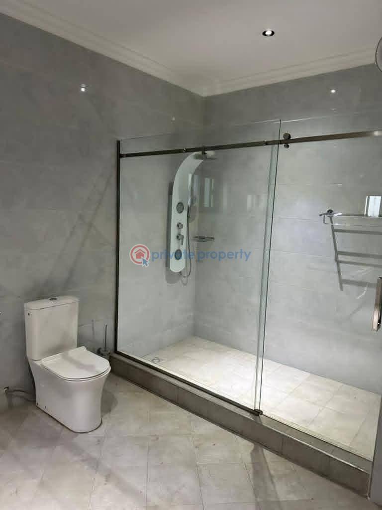 5 bedroom Townhouse For Sale East Legon Accra - 1