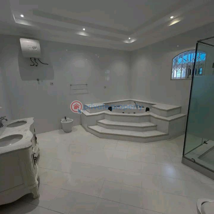5 bedroom House For Rent East Legon Accra - 6