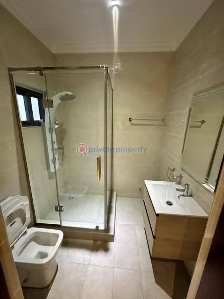 5 bedroom Townhouse For Sale East Legon Accra - 7