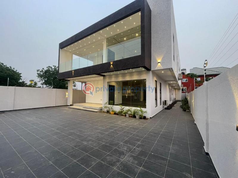 5 bedroom House For Sale Adenta Adenta Municipal Accra - 1