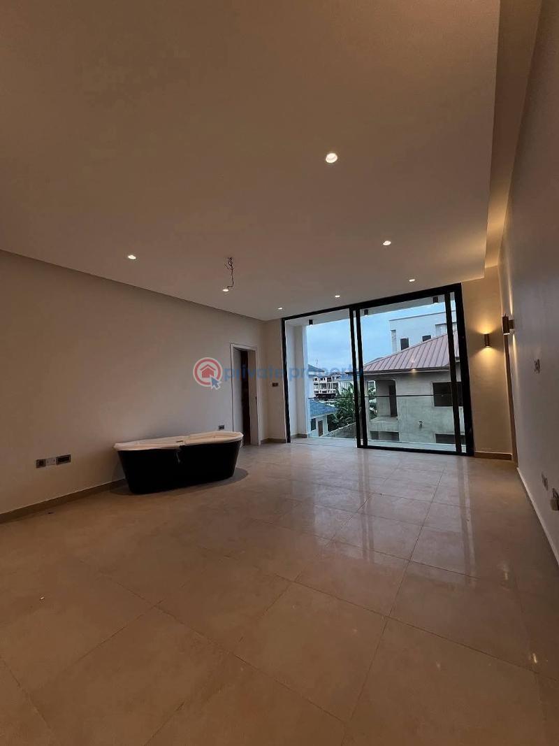 5 bedroom House For Sale Tse Addo Accra - 12