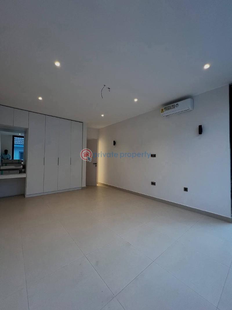 5 bedroom House For Sale Tse Addo Accra - 8