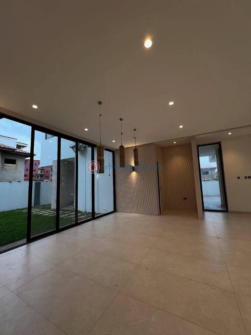 5 bedroom House For Sale Tse Addo Accra - 2