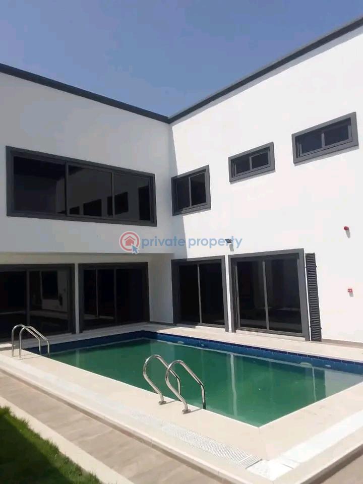 5 bedroom Townhouse For Rent Labone East La La Dade Kotopon Municipal Accra - 0