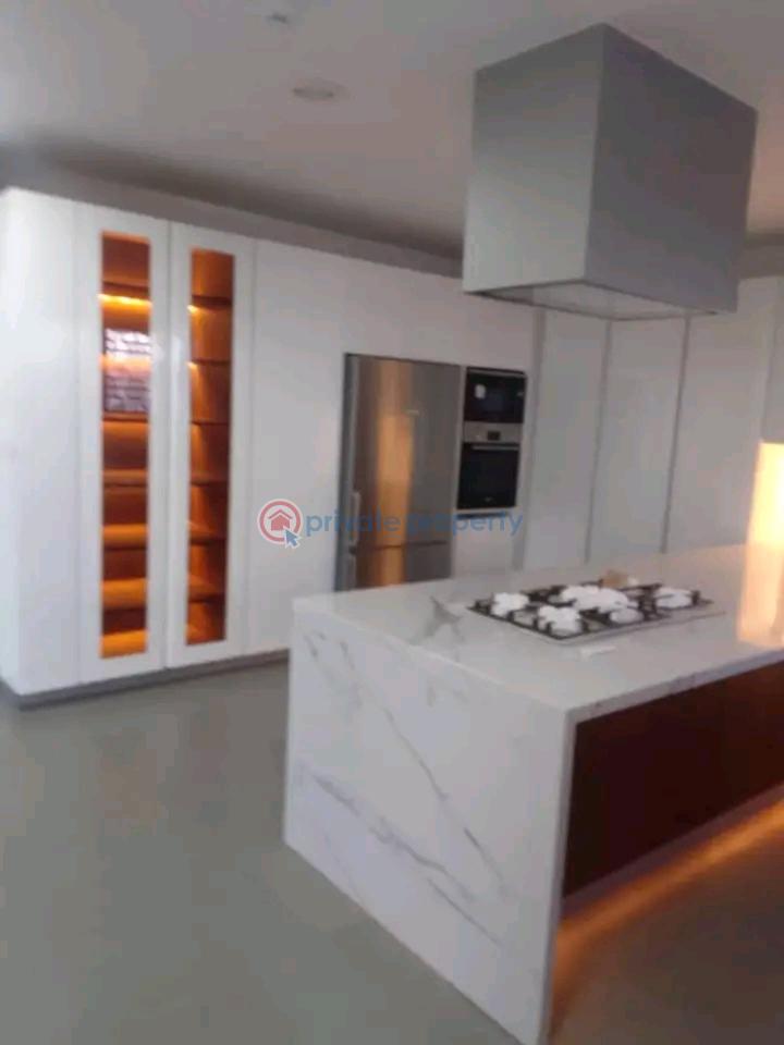 5 bedroom Townhouse For Rent Labone East La La Dade Kotopon Municipal Accra - 3