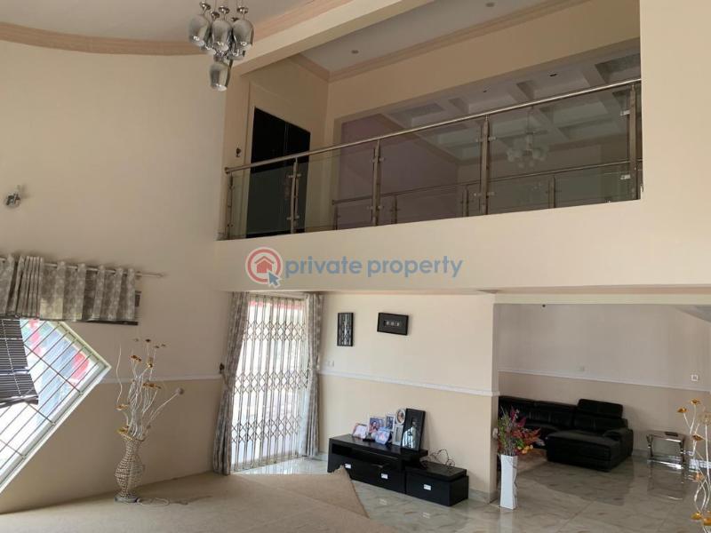 5 bedroom Townhouse For Sale Airport Hills Airport Residential Area Accra - 2