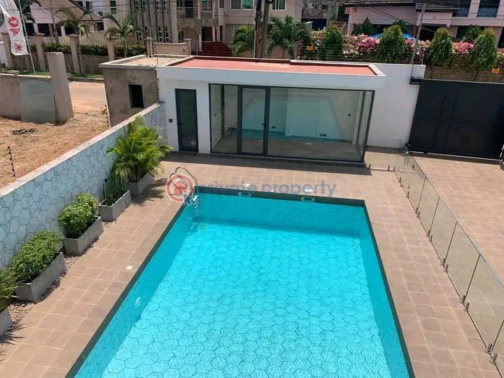 5 bedroom Townhouse For Sale Adjiringanor East Legon Accra - 1