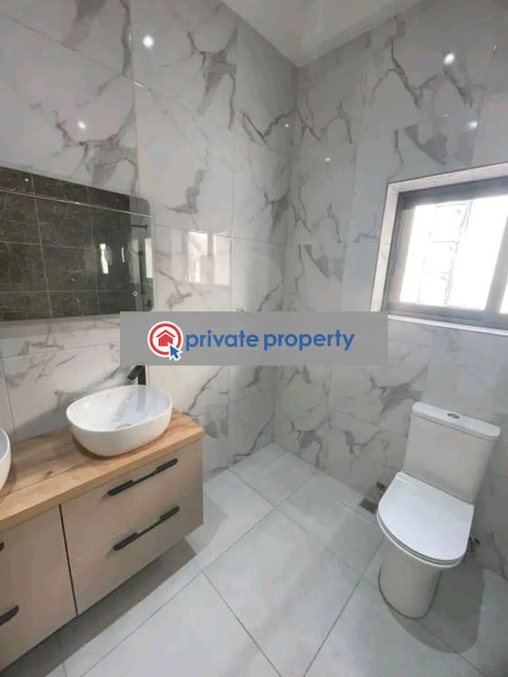 5 bedroom Townhouse For Sale &nbsp;american House East Legon Accra - 2