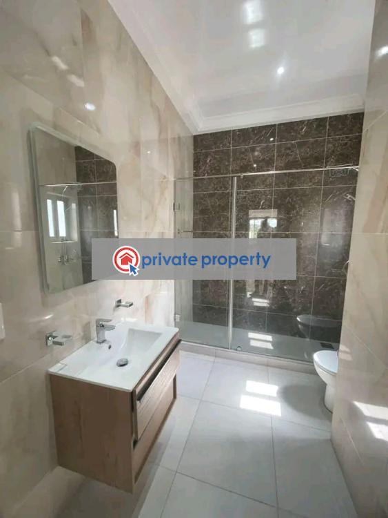 5 bedroom Townhouse For Sale &nbsp;american House East Legon Accra - 5