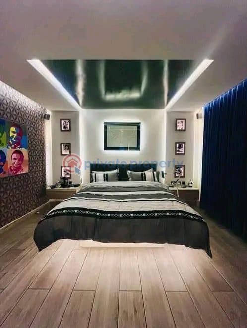 6 bedroom Townhouse For Sale North Labone Accra - 2
