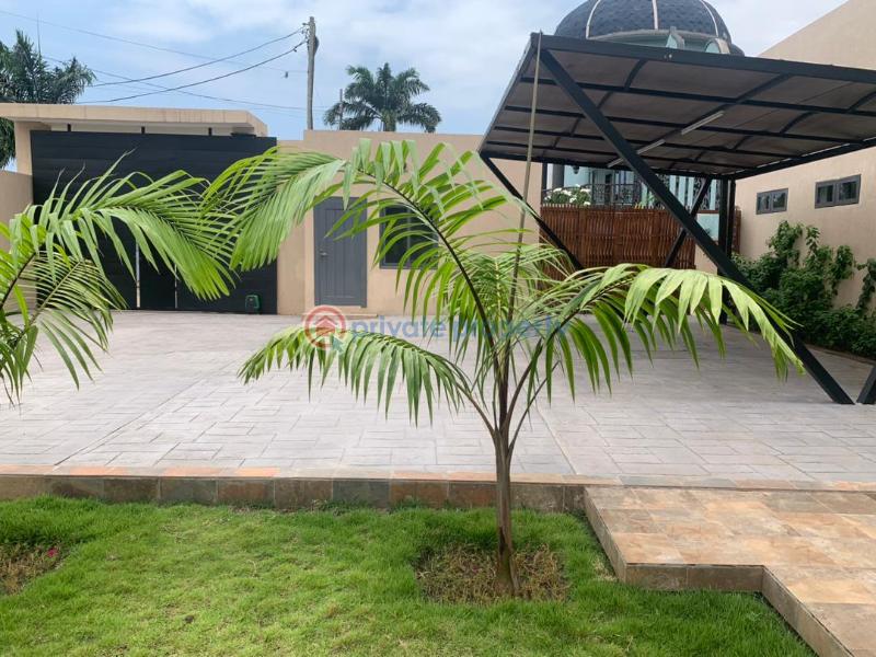 8 bedroom House For Sale Labone La Dade Kotopon Municipal Accra - 6