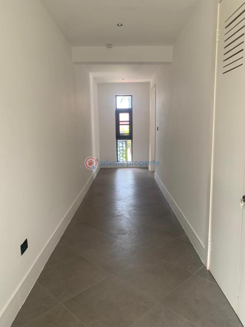 8 bedroom House For Sale Labone La Dade Kotopon Municipal Accra - 27