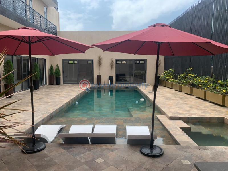 8 bedroom House For Sale Labone La Dade Kotopon Municipal Accra - 1