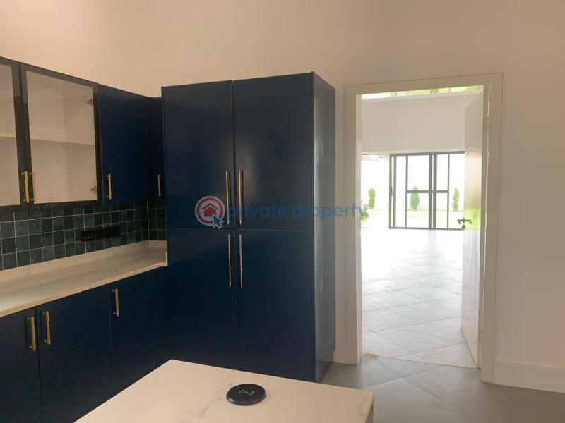 8 bedroom House For Sale Labone La Dade Kotopon Municipal Accra - 14